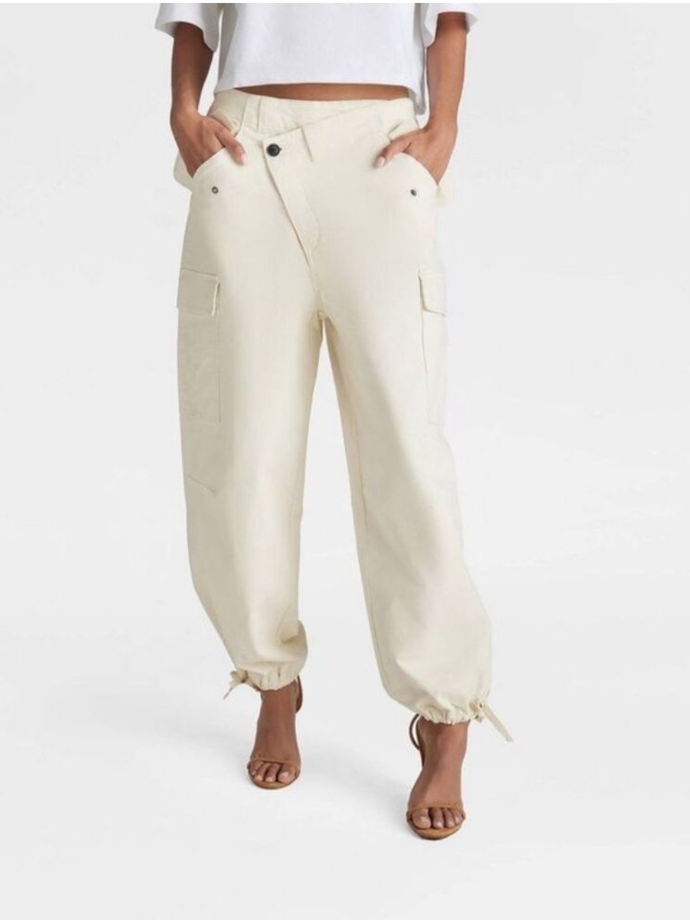 KBB by Kahlana -  Women's 'The Mid-Rise Cargo Pants'  Cream